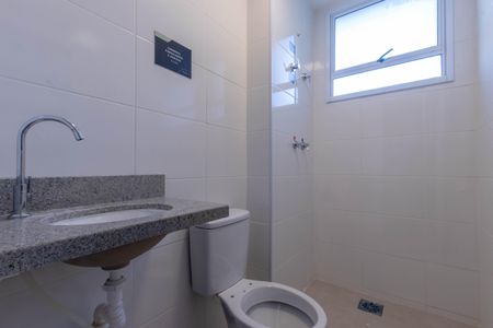 Apartamento à venda com 68m², 3 quartos e 2 vagasBanheiro