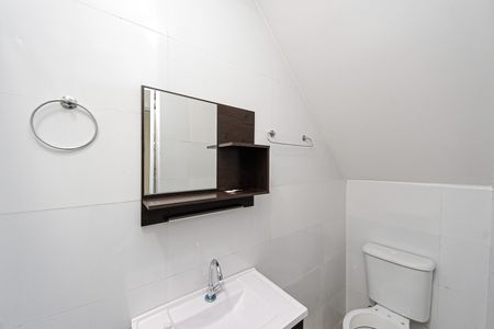 Banheiro de apartamento para alugar com 1 quarto, 32m² em Jardim Independência, São Paulo