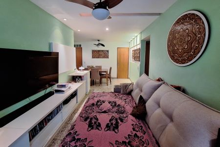 Apartamento à venda com 101m², 2 quartos e 1 vagaSala