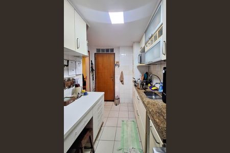 Apartamento à venda com 101m², 2 quartos e 1 vagaCozinha