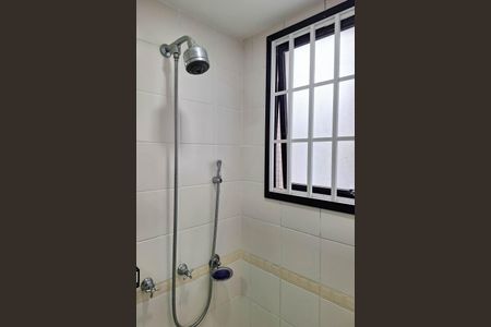 Apartamento à venda com 101m², 2 quartos e 1 vagaBanheiro da Suíte 1