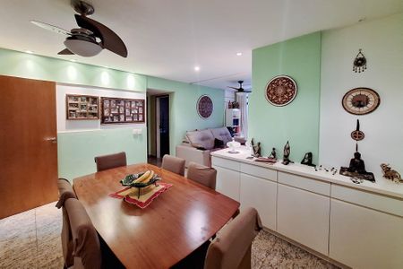 Apartamento à venda com 101m², 2 quartos e 1 vagaSala