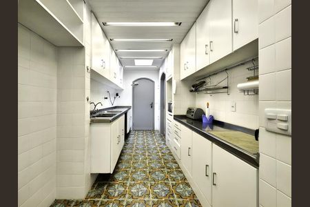 Casa para alugar com 899m², 5 quartos e 8 vagas