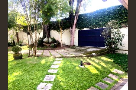 Casa para alugar com 899m², 5 quartos e 8 vagas