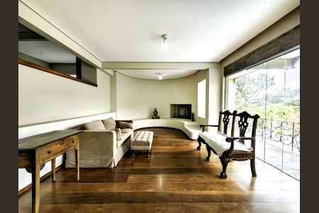 Casa para alugar com 899m², 5 quartos e 8 vagas