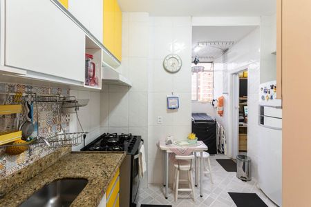 Apartamento à venda com 84m², 2 quartos e 1 vagaCozinha