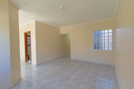 Casa para alugar com 109m², 2 quartos e 2 vagas Casa para alugar com 109m², 2 quartos e 2 vagasSala de TV