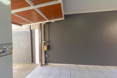 Casa para alugar com 109m², 2 quartos e 2 vagas Casa para alugar com 109m², 2 quartos e 2 vagasGaragem