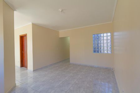 Casa para alugar com 109m², 2 quartos e 2 vagas Casa para alugar com 109m², 2 quartos e 2 vagasSala de TV