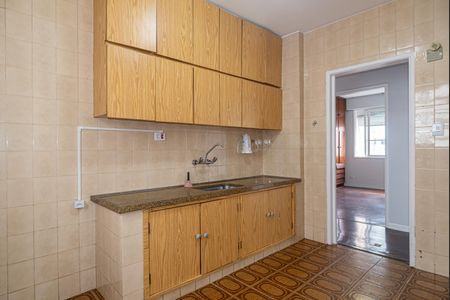 Apartamento à venda com 157m², 3 quartos e 2 vagas Apartamento à venda com 157m², 3 quartos e 2 vagasCozinha