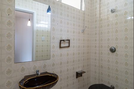 Apartamento à venda com 157m², 3 quartos e 2 vagas Apartamento à venda com 157m², 3 quartos e 2 vagasLavabo