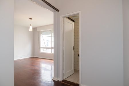 Apartamento à venda com 157m², 3 quartos e 2 vagas Apartamento à venda com 157m², 3 quartos e 2 vagasSala - Antessala