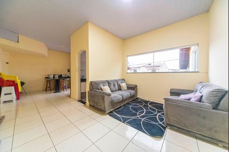 Casa à venda com 165m², 3 quartos e 2 vagas Casa à venda com 165m², 3 quartos e 2 vagasEspaço Gourmet