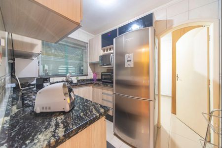 Casa à venda com 165m², 3 quartos e 2 vagas Casa à venda com 165m², 3 quartos e 2 vagasCozinha