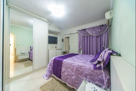 Casa à venda com 165m², 3 quartos e 2 vagas Casa à venda com 165m², 3 quartos e 2 vagasSuíte