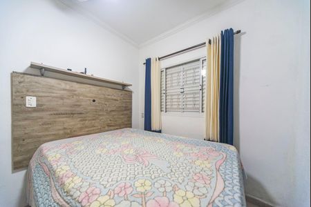 Casa à venda com 165m², 3 quartos e 2 vagas Casa à venda com 165m², 3 quartos e 2 vagasQuarto