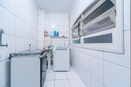 Casa à venda com 165m², 3 quartos e 2 vagas Casa à venda com 165m², 3 quartos e 2 vagasÁrea de Serviço