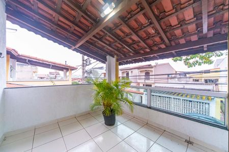 Casa à venda com 165m², 3 quartos e 2 vagas Casa à venda com 165m², 3 quartos e 2 vagasVaranda do Quarto de Serviço