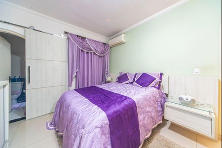 Casa à venda com 165m², 3 quartos e 2 vagas Casa à venda com 165m², 3 quartos e 2 vagasSuíte