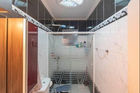 Casa à venda com 165m², 3 quartos e 2 vagas Casa à venda com 165m², 3 quartos e 2 vagasBanheiro Social