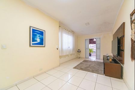 Casa à venda com 165m², 3 quartos e 2 vagas Casa à venda com 165m², 3 quartos e 2 vagasQuarto de Serviço