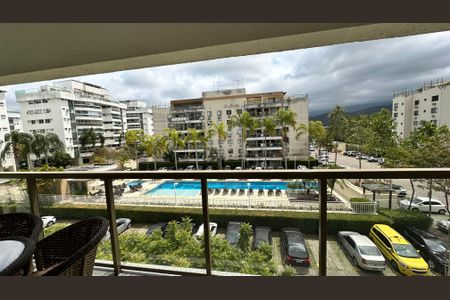 Apartamento para alugar com 70m², 2 quartos e 1 vagaVaranda