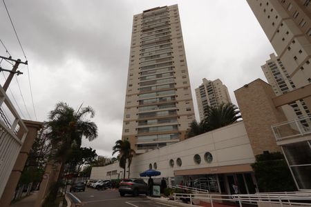 Apartamento à venda com 104m², 3 quartos e 2 vagasFachada