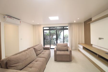 Casa à venda com 5 quartos, 456m² em Veleiros, São Paulo