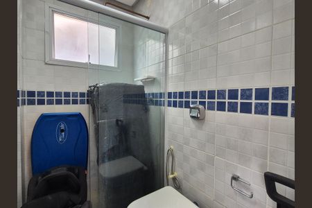 Casa de condomínio para alugar com 630m², 5 quartos e 3 vagasBanheiro externo