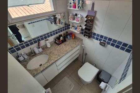 Casa de condomínio para alugar com 630m², 5 quartos e 3 vagasLavabo