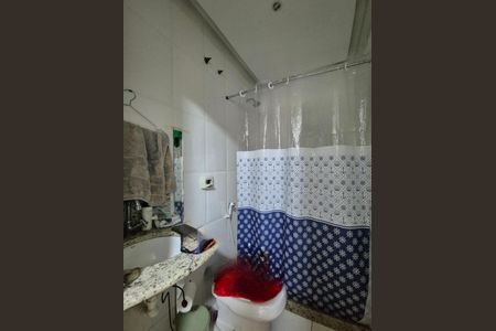 Casa de condomínio para alugar com 630m², 5 quartos e 3 vagasBanheiro de Serviço