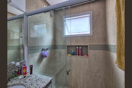 Casa de condomínio para alugar com 630m², 5 quartos e 3 vagasBanheiro da Suíte 1