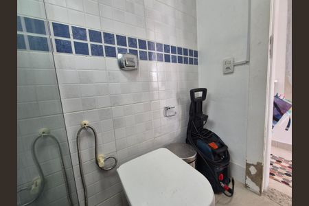 Casa de condomínio para alugar com 630m², 5 quartos e 3 vagasBanheiro externo