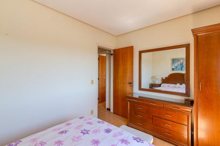 Apartamento à venda com 165m², 3 quartos e 1 vaga Apartamento à venda com 165m², 3 quartos e 1 vagaQuarto 2
