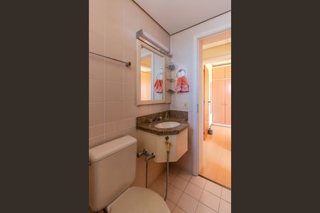 Apartamento à venda com 165m², 3 quartos e 1 vaga Apartamento à venda com 165m², 3 quartos e 1 vagaBanheiro Social