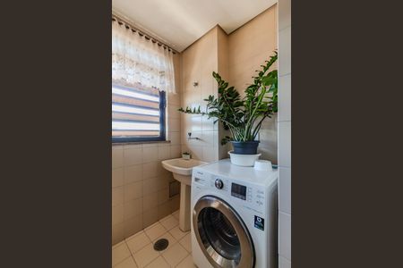 Apartamento à venda com 165m², 3 quartos e 1 vaga Apartamento à venda com 165m², 3 quartos e 1 vagaÁrea de Serviço