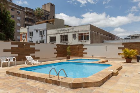 Apartamento à venda com 165m², 3 quartos e 1 vaga Apartamento à venda com 165m², 3 quartos e 1 vagaÁrea comum - Piscina