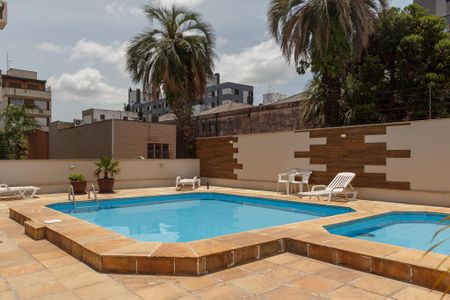 Apartamento à venda com 165m², 3 quartos e 1 vaga Apartamento à venda com 165m², 3 quartos e 1 vagaÁrea comum - Piscina