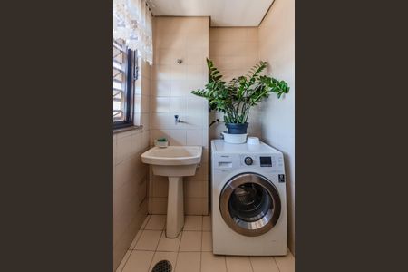 Apartamento à venda com 165m², 3 quartos e 1 vaga Apartamento à venda com 165m², 3 quartos e 1 vagaÁrea de Serviço