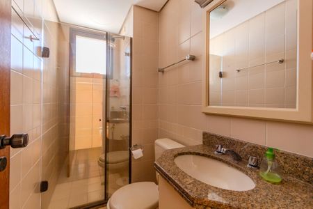 Apartamento à venda com 165m², 3 quartos e 1 vaga Apartamento à venda com 165m², 3 quartos e 1 vagaBanheiro Social