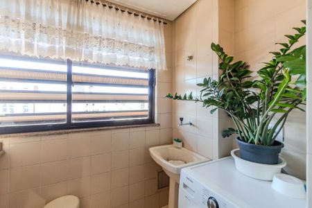 Apartamento à venda com 165m², 3 quartos e 1 vaga Apartamento à venda com 165m², 3 quartos e 1 vagaÁrea de Serviço
