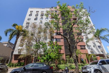 Apartamento à venda com 165m², 3 quartos e 1 vaga Apartamento à venda com 165m², 3 quartos e 1 vagaFachada