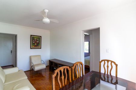 Apartamento à venda com 69m², 2 quartos e 1 vagaSala