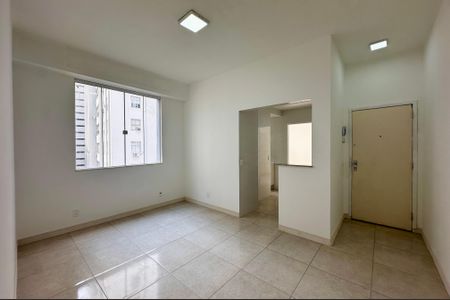 Sala de apartamento para alugar com 1 quarto, 40m² em Centro, Rio de Janeiro
