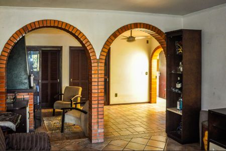 Sala de casa à venda com 4 quartos, 173m² em Cristal, Porto Alegre