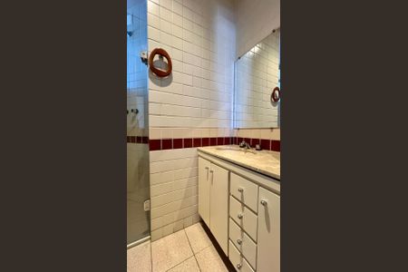 Apartamento à venda com 110m², 3 quartos e 2 vagasBanheiro Social