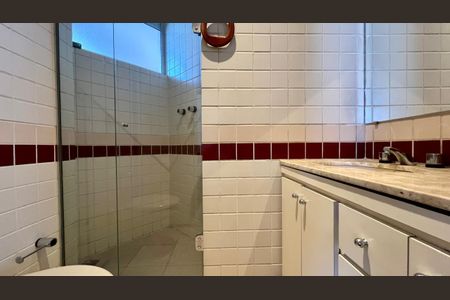 Apartamento à venda com 110m², 3 quartos e 2 vagasBanheiro Social