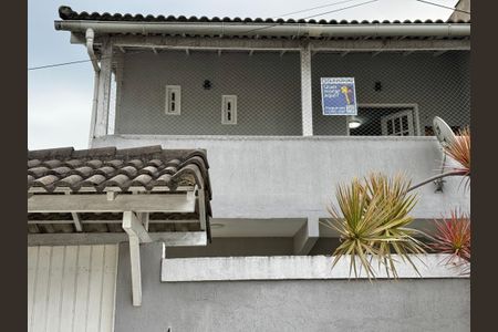 Casa de condomínio para alugar com 280m², 4 quartos e 4 vagasPlaca