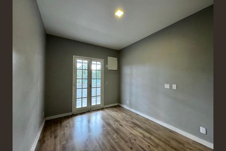 Casa de condomínio para alugar com 280m², 4 quartos e 4 vagasSuíte 2