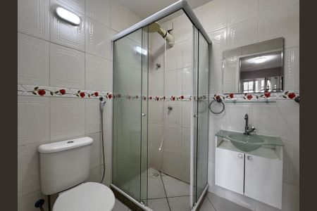 Casa de condomínio para alugar com 280m², 4 quartos e 4 vagasBanheiro da Suíte 3